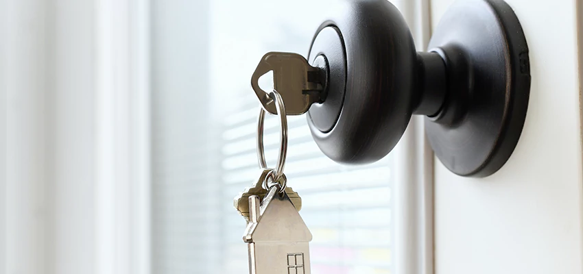 Bifold Door Knob Replacement in Carson, California