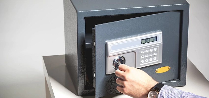 Jewelry Safe Unlocking Service in Carson, California